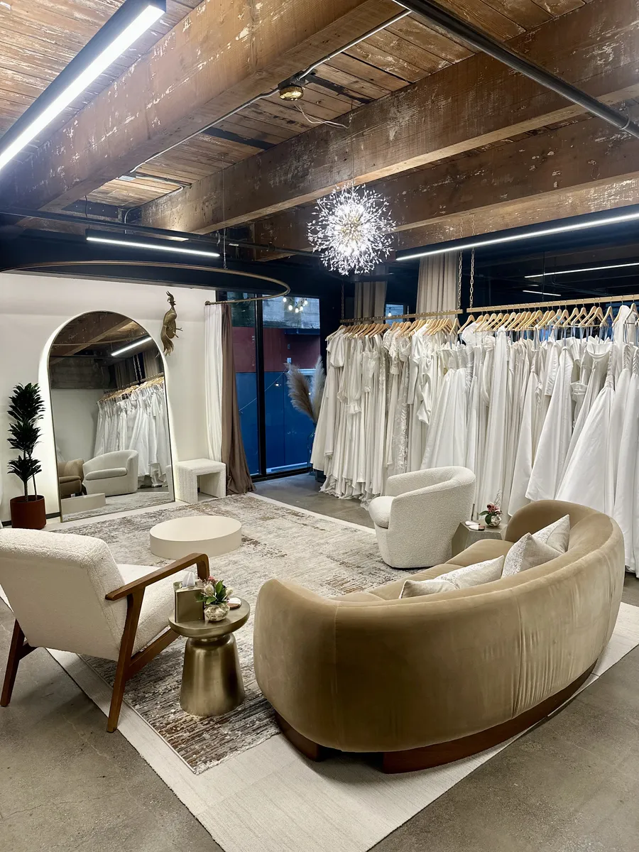 High-End Bridal Showroom Presentation